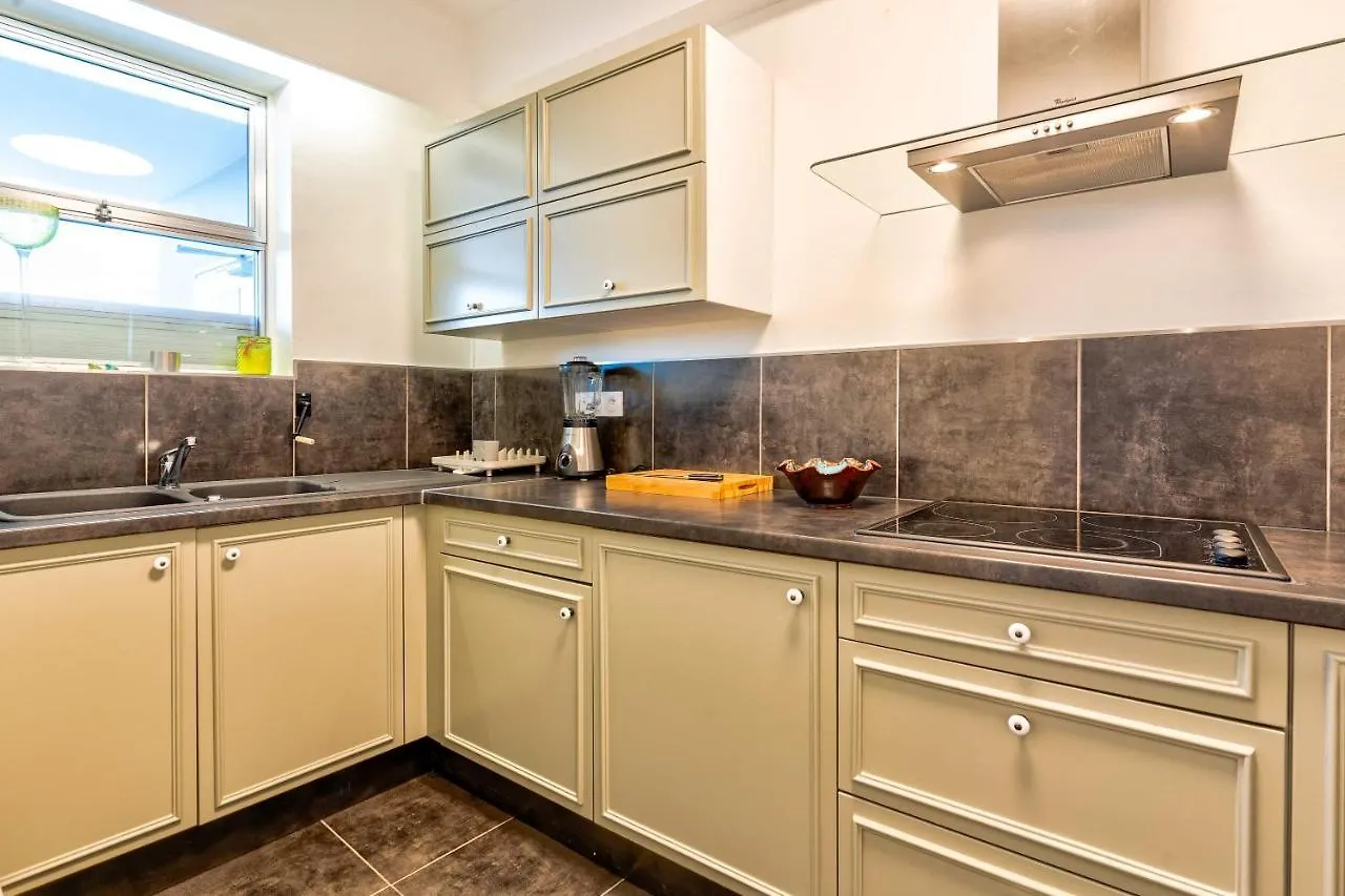 Annabelle Apartment Villeneuve-Loubet 0*,  France